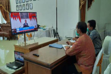 Bupati Yusuf Lubis bersama...