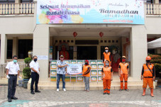 PT KAI Bagikan 900 Paket...