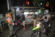 Keluar Dari Lapas Madiun,...