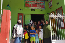 Lima Panti Asuhan di...