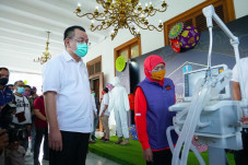Bantu Pemprov Jatim...