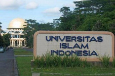 UII Cabut Gelar Mahasiswa...