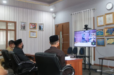 Perdana, Rapat Paripurna...