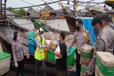 Polres Batubara Bantu...