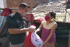 Penyaluran 1 Juta Paket...