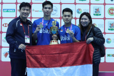 Pebulutangkis Junior...