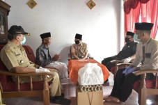 Bupati Trenggalek dan...