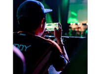 Apa Pembeda Fitur Gaming...