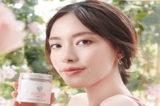 Tetap Cantik Alami Meski...
