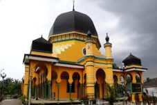 Simbol Keterbukaan Islam...