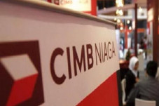 CIMB Niaga Catat Laba...