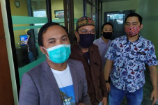 Orang Tua Ferdian Cs...