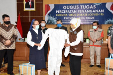 Gubernur Jatim Kembali...