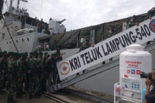 Pasukan Yonif Raider...