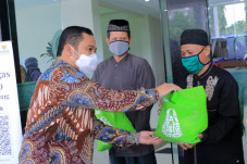 Terima 55.066 Paket...