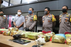 Dikemas dalam Plastik...
