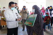 Terdampak COVID-19,...