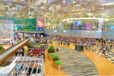 Bandara Changi Kembali...