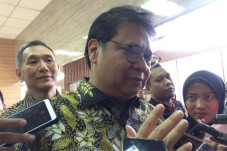Airlangga Klaim Harga...