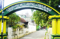 Tertua Se-Pantura, Masih...