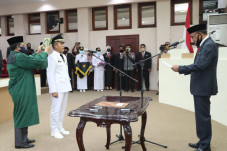 Lantik Pj Wali Kota...