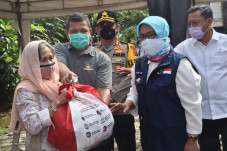 Kemensos Janjikan Bantuan...