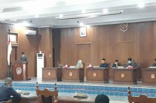 DPRD Kobar Akan Gelar...