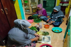 Warga Ulak Lebar Kompak...
