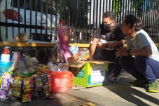 Bos Perusahaan Logistik...