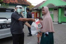 7.000 Paket Sembako...