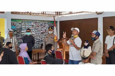 Bupati Batang Larang...