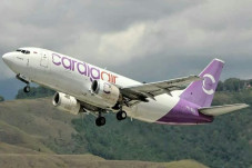 Maskapai Cardig Air...