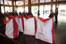 20.000 Paket Sembako...