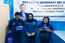 Demokrat DPRD DKI Tebar...