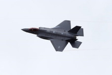 Jet Tempur Siluman F-35...