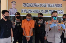 Konsumsi dan Edarkan...