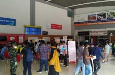 H-2 Lebaran, Bandara...