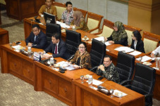 Pimpinan DPR Tidak Gelar...
