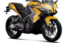Bulan Agustus, Bajaj...