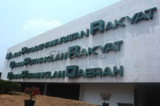 Pimpinan MPR Juga Tidak...