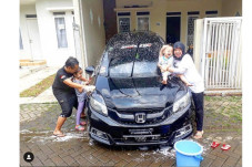 Inisiatif Parkir di...