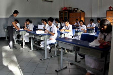 Soal Sekolah Dibuka...