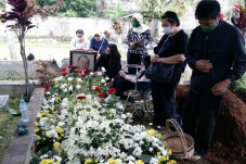 Prof Hariadi Soepangkat,...