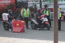 Dampak COVID-19, Distributor...