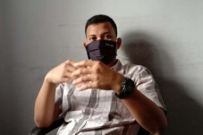 Diabsen saat Bekerja...