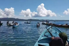 Pengeboman Ikan di Pantai...