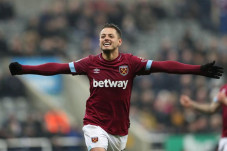 Javier Hernandez : Hati...