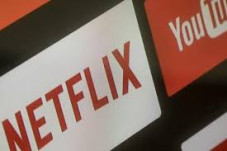 Pengamat: Netflix dan...