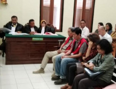 Terdakwa Penggelapan...