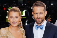 Ryan Reynolds Donasikan...